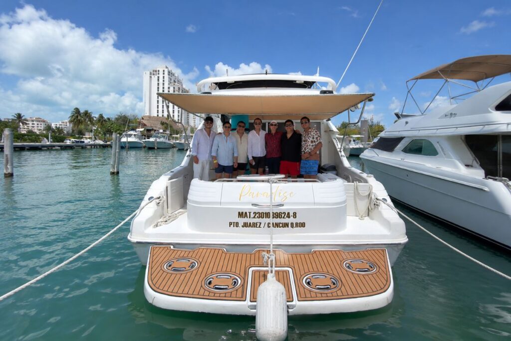 private-yacht-tour-cancun-isla-mujeres-wild-tours-only 2